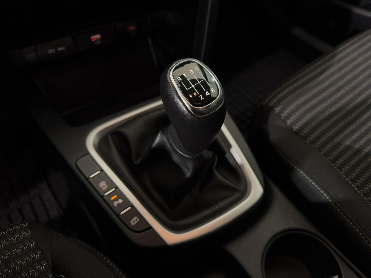 Kia Ceed - Zdjęcie 25