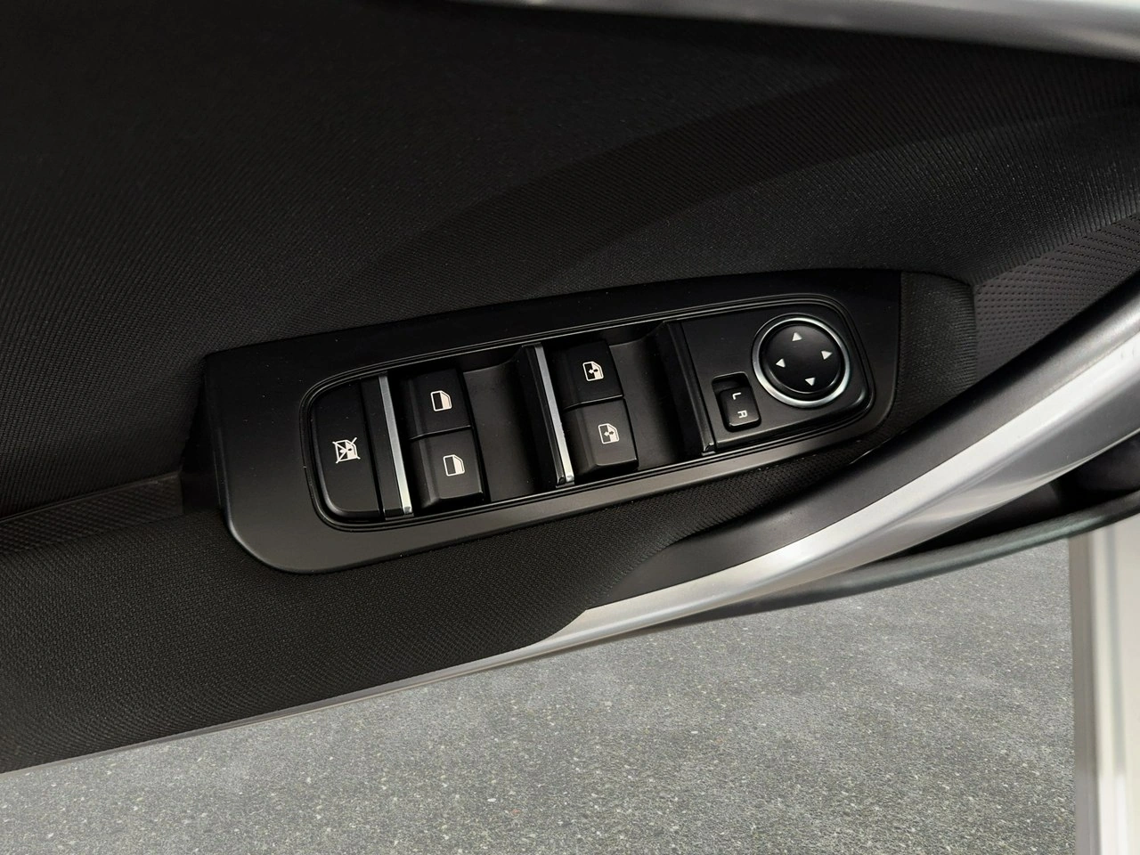 Kia Ceed - Zdjęcie 27
