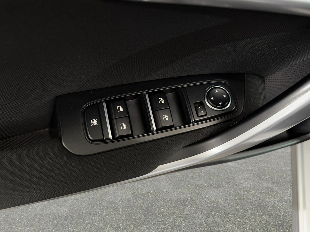 Kia Ceed - Zdjęcie 27