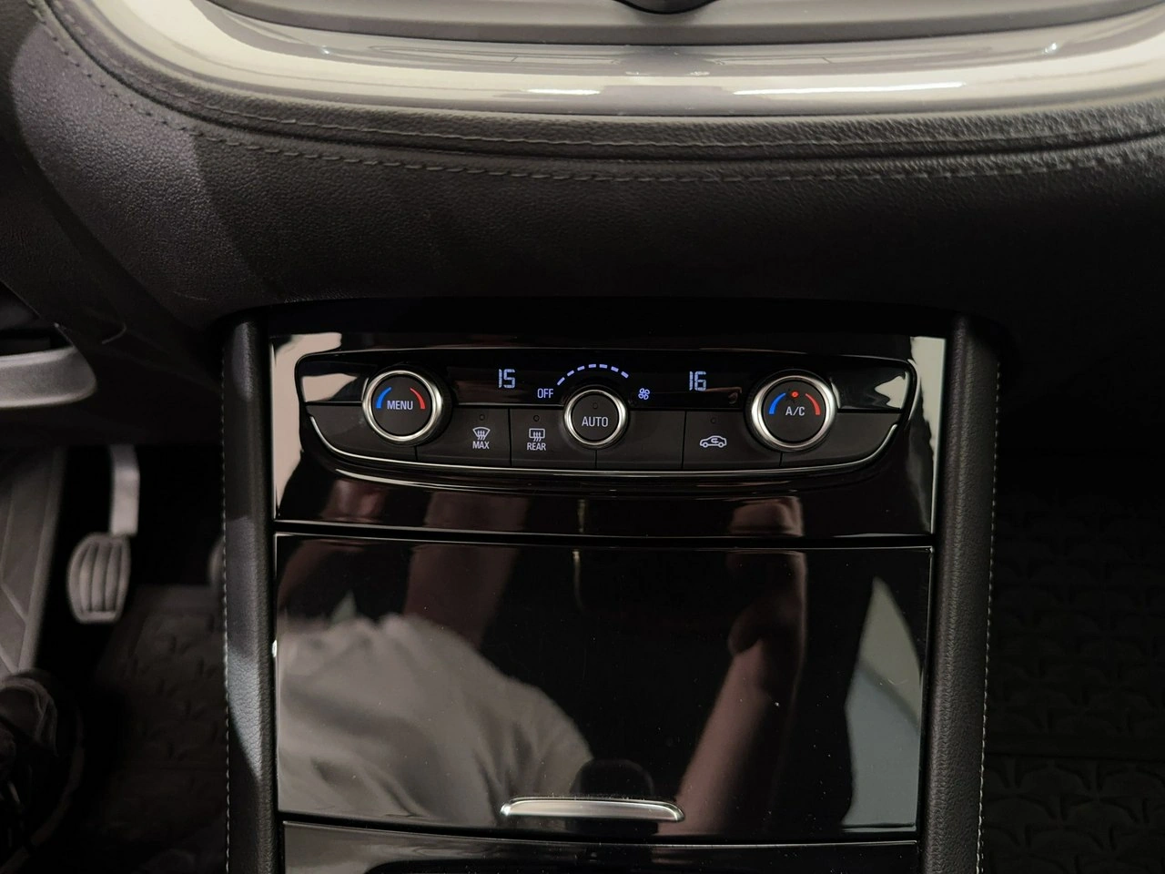 Opel Grandland X - Zdjęcie 24