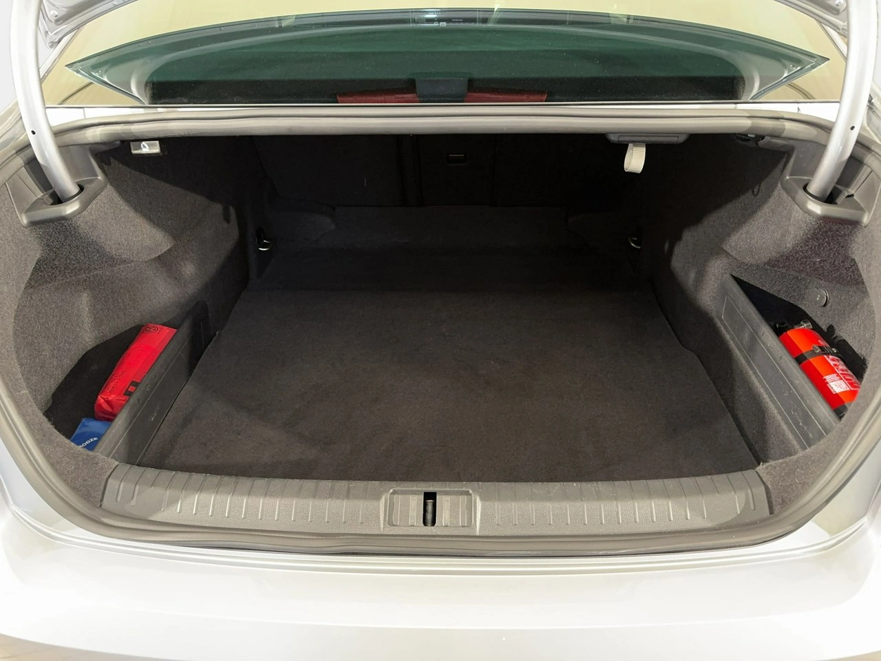Volkswagen Passat - Zdjęcie 13