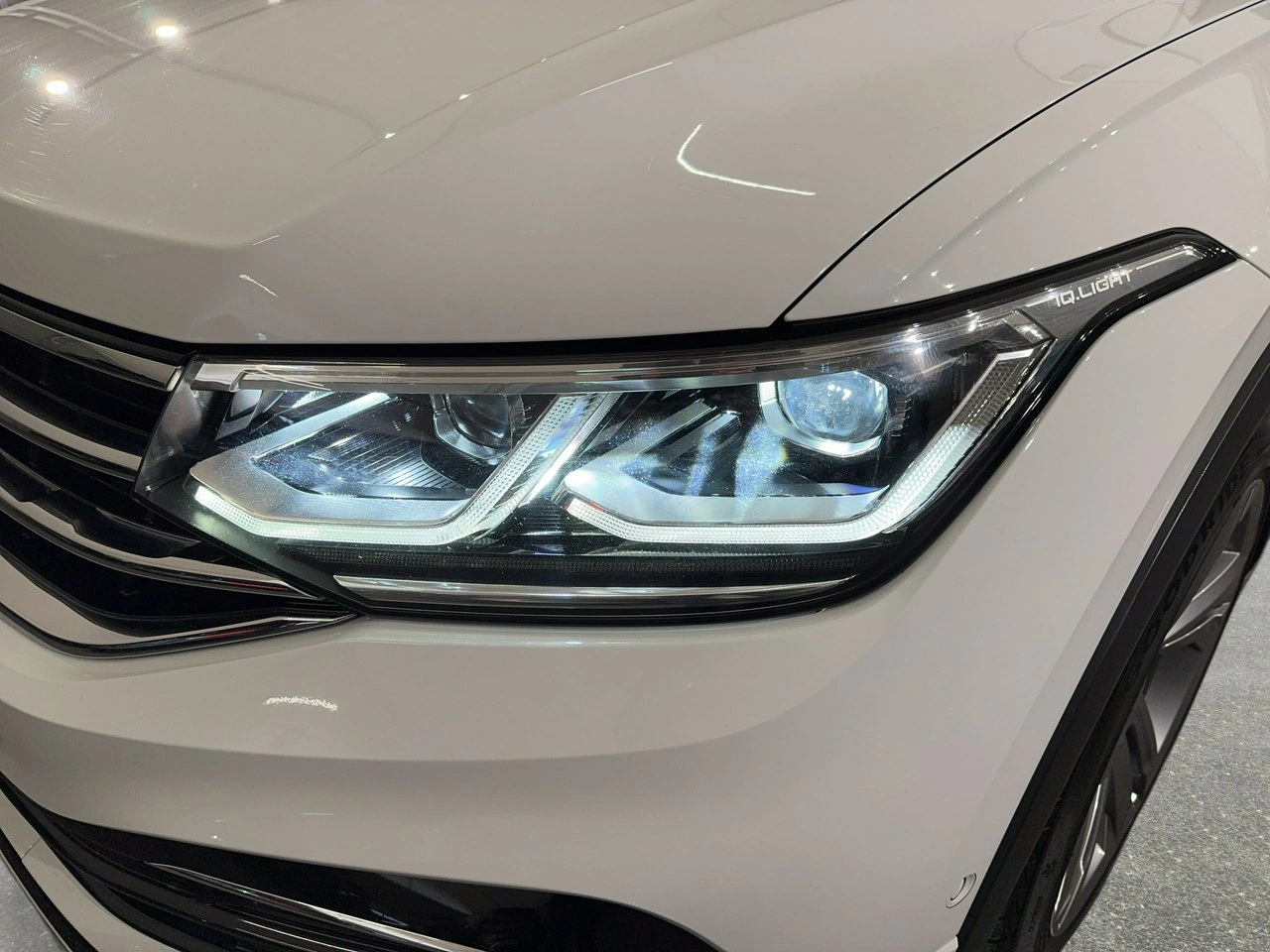 Volkswagen Tiguan - Zdjęcie 8