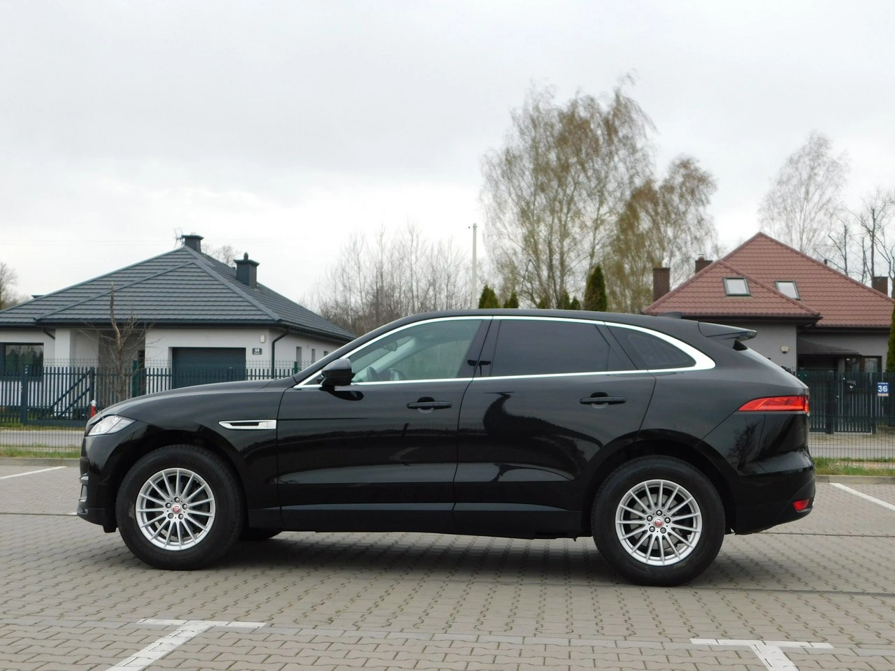 Jaguar F-Pace - Zdjęcie 1
