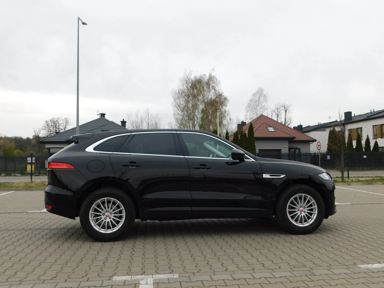 Jaguar F-Pace - Zdjęcie 4