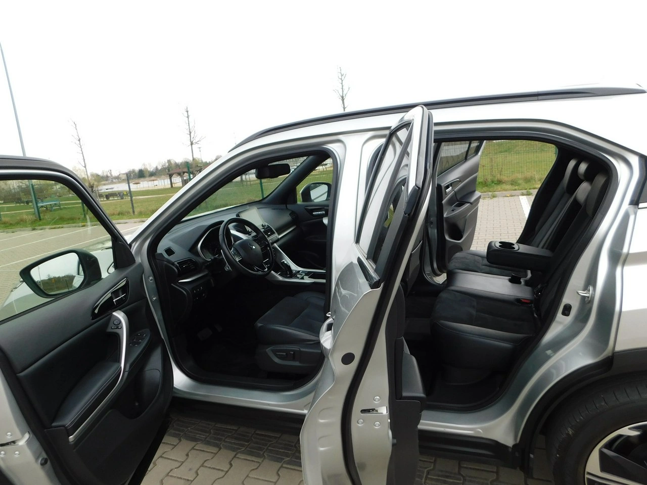 Mitsubishi Eclipse Cross - Zdjęcie 13