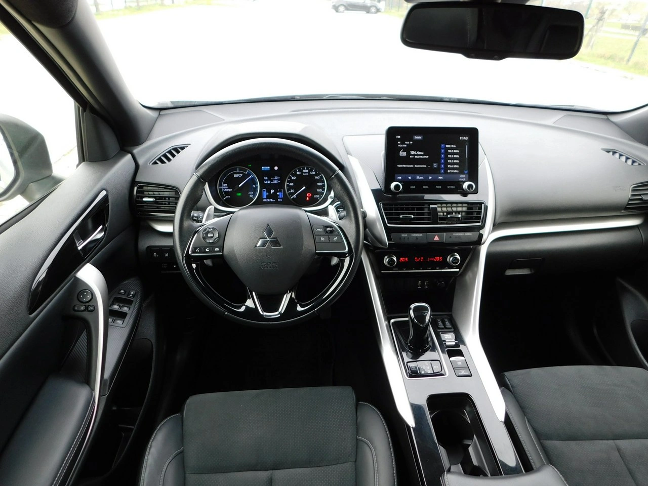 Mitsubishi Eclipse Cross - Zdjęcie 15