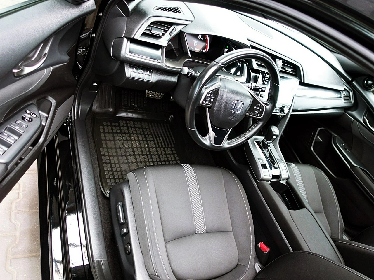 Honda Civic - Zdjęcie 16