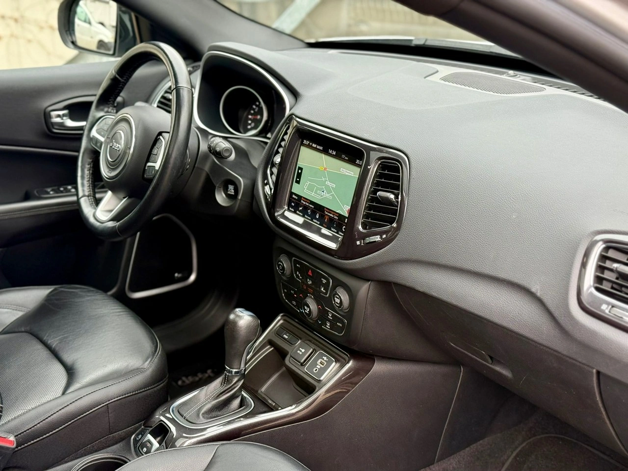 Jeep Compass - Zdjęcie 18