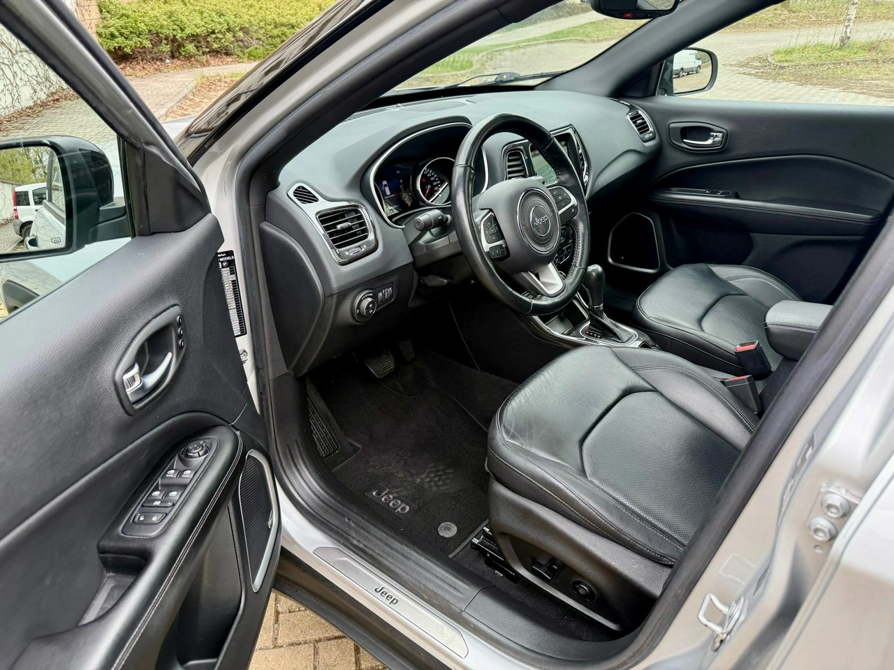 Jeep Compass - Zdjęcie 4