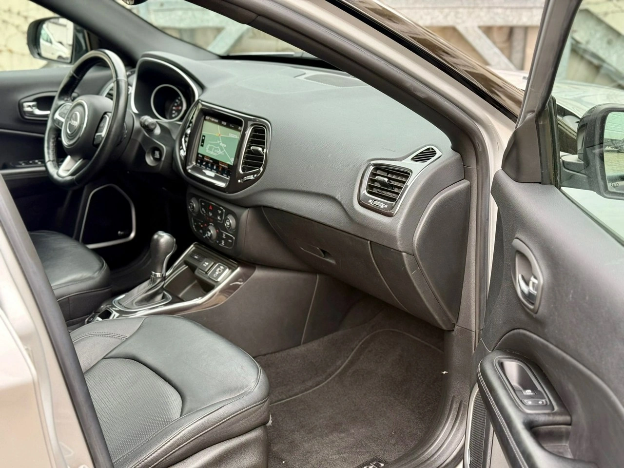 Jeep Compass - Zdjęcie 6