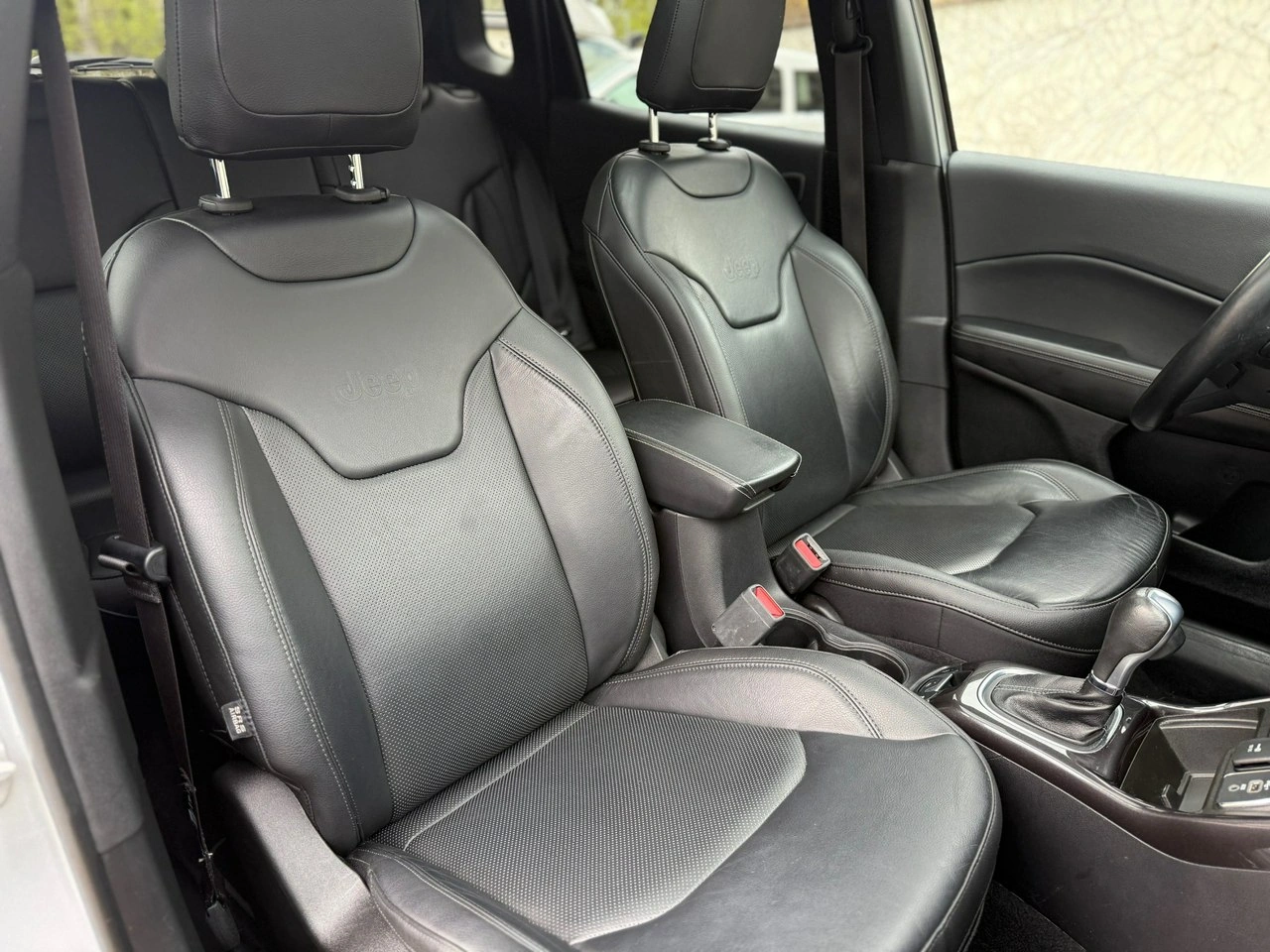 Jeep Compass - Zdjęcie 8