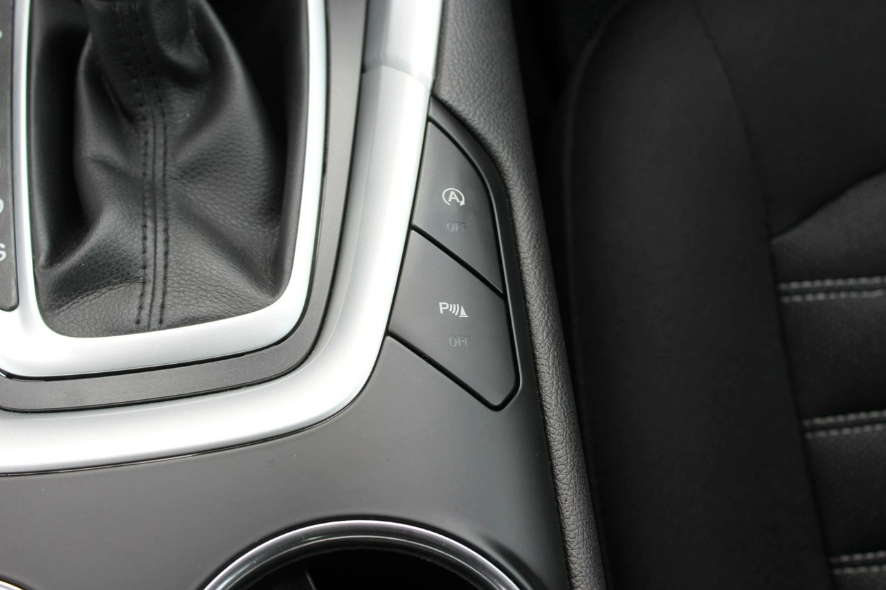 Ford Mondeo - Zdjęcie 17