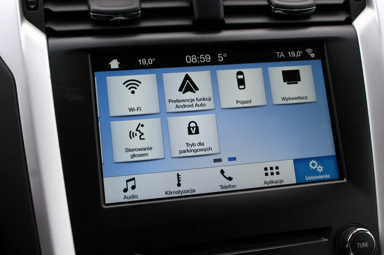 Ford Mondeo - Zdjęcie 23