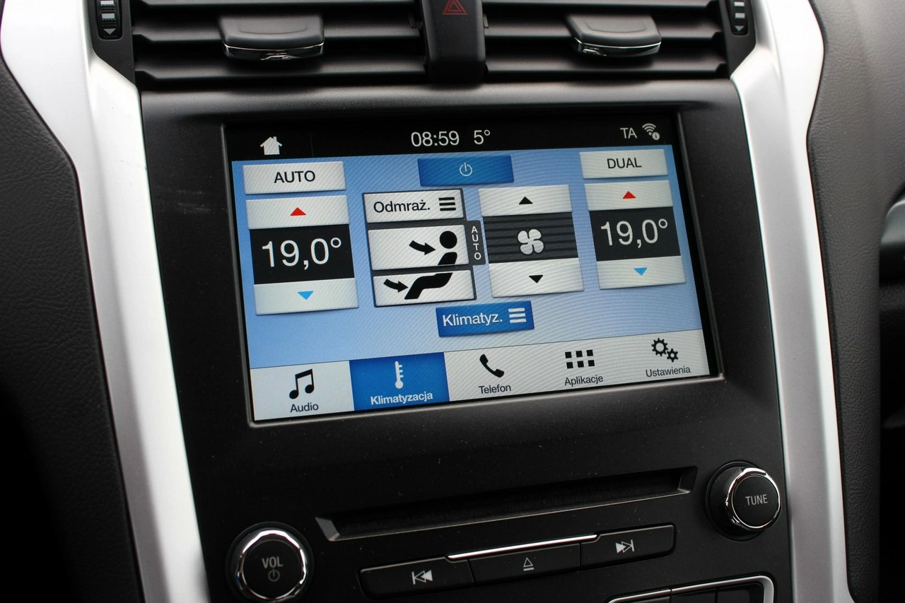 Ford Mondeo - Zdjęcie 29