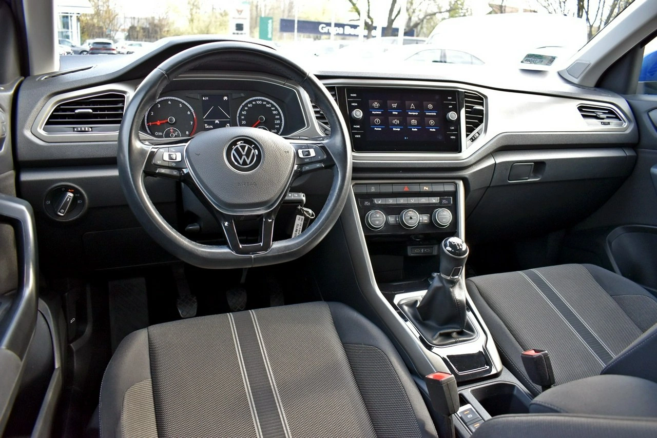 Volkswagen T-Roc - Zdjęcie 11