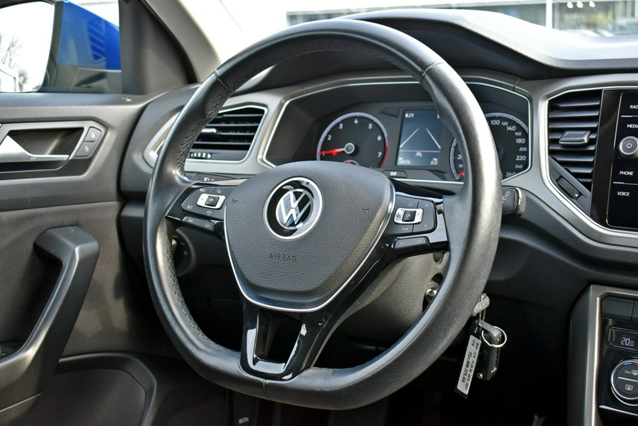 Volkswagen T-Roc - Zdjęcie 16