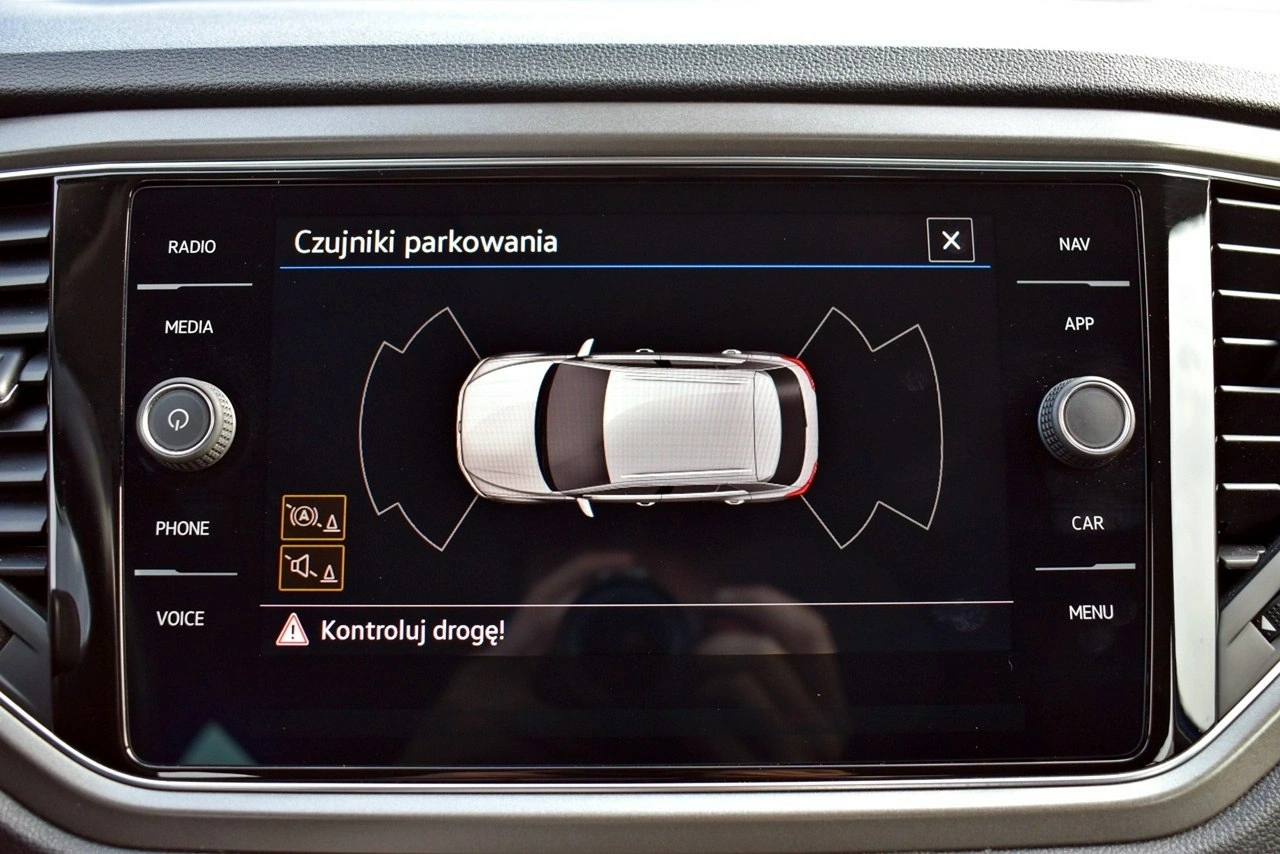 Volkswagen T-Roc - Zdjęcie 18