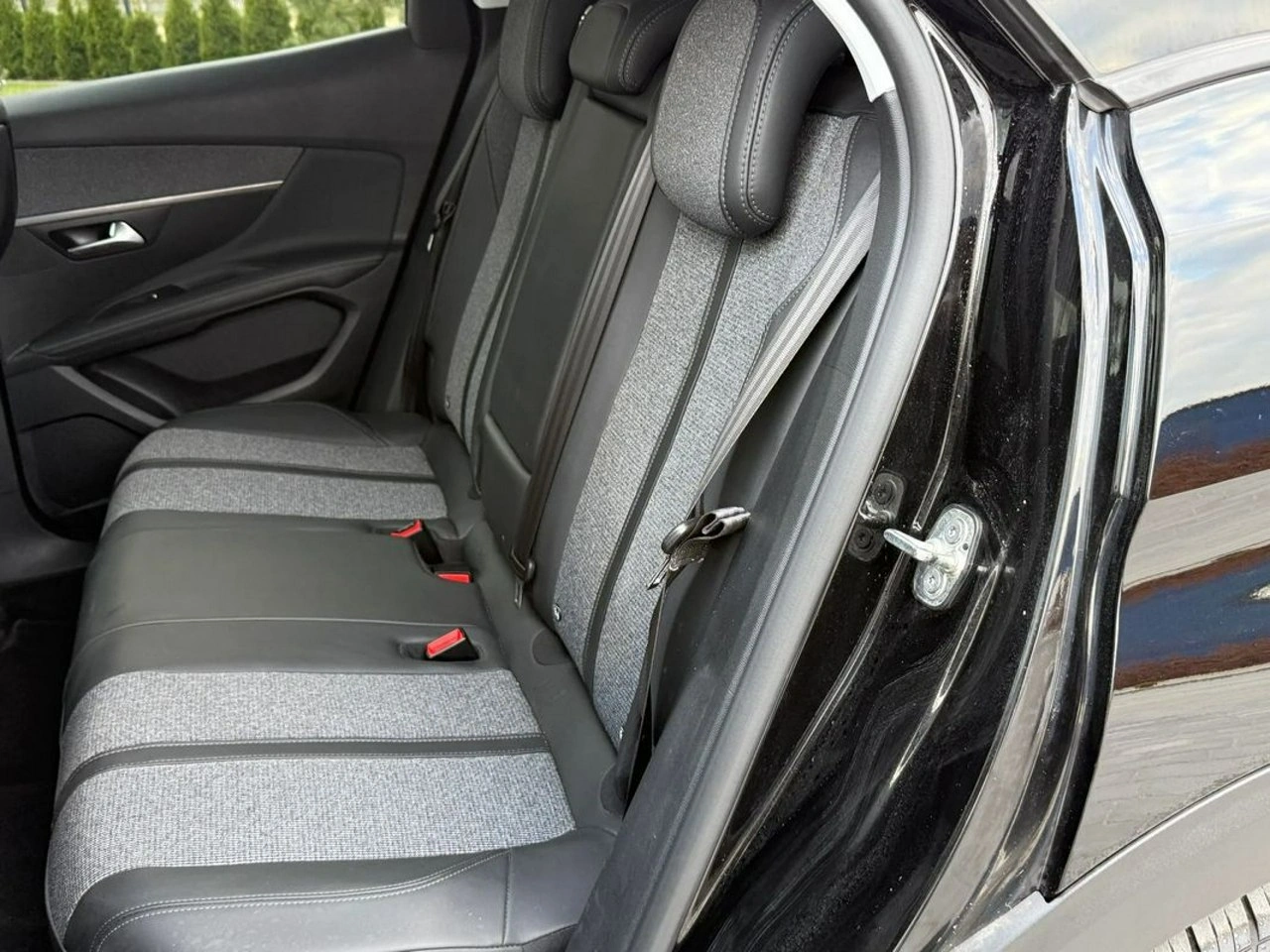 Peugeot 3008 - Zdjęcie 9