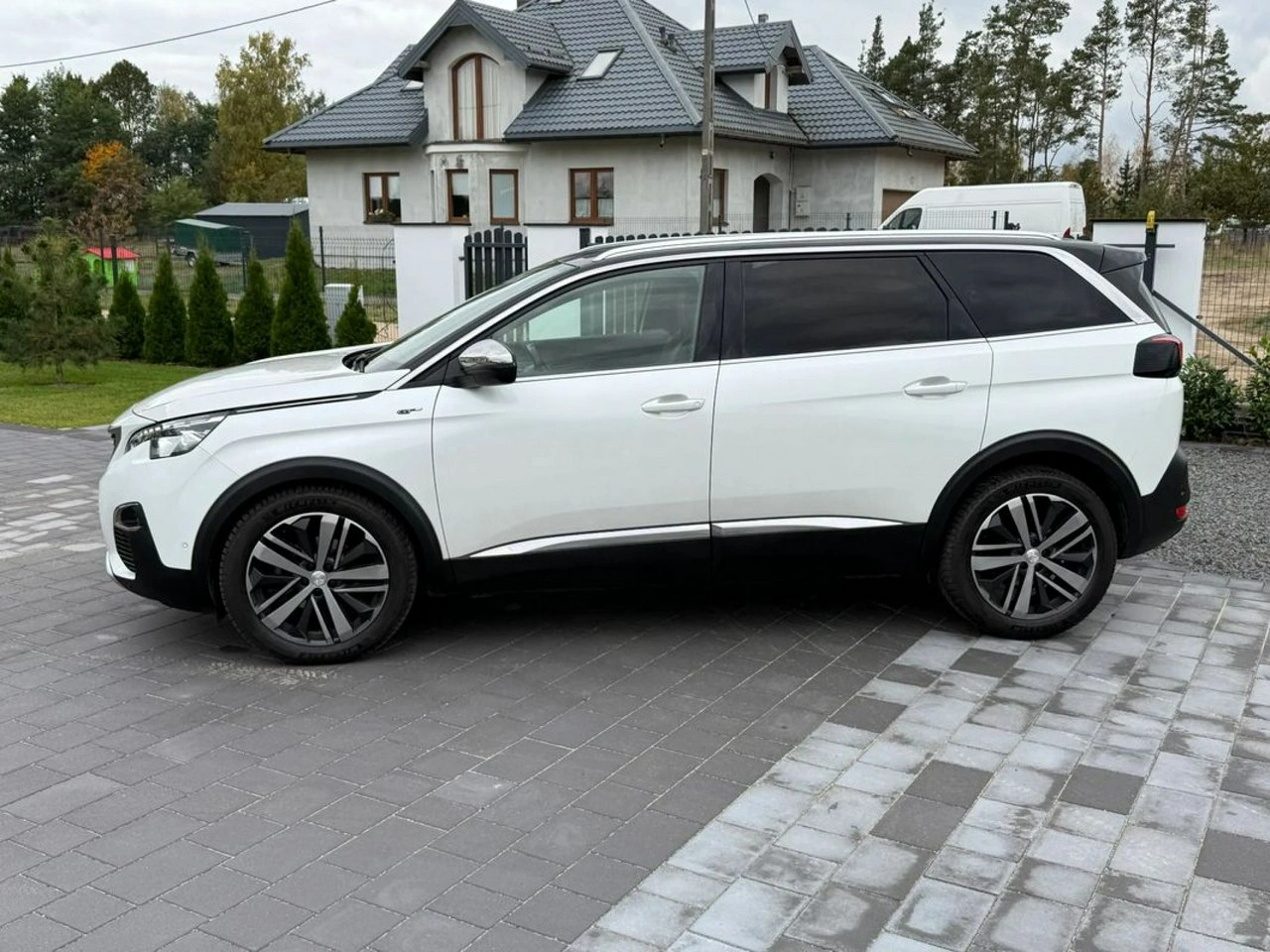Peugeot 5008 - Zdjęcie 30