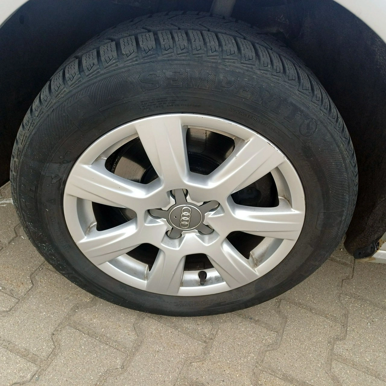 Audi A4 - Zdjęcie 21