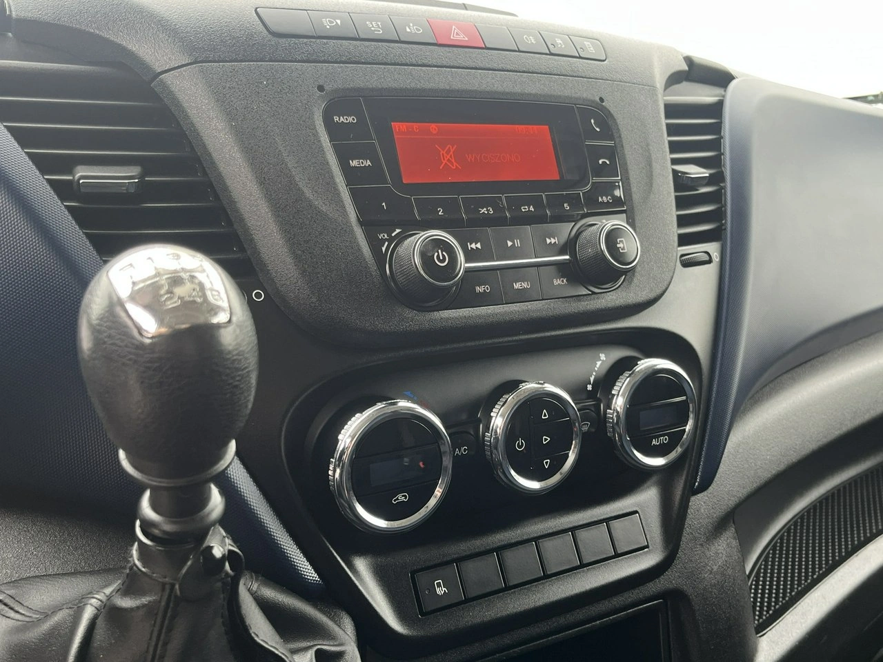 Iveco Daily - Zdjęcie 15