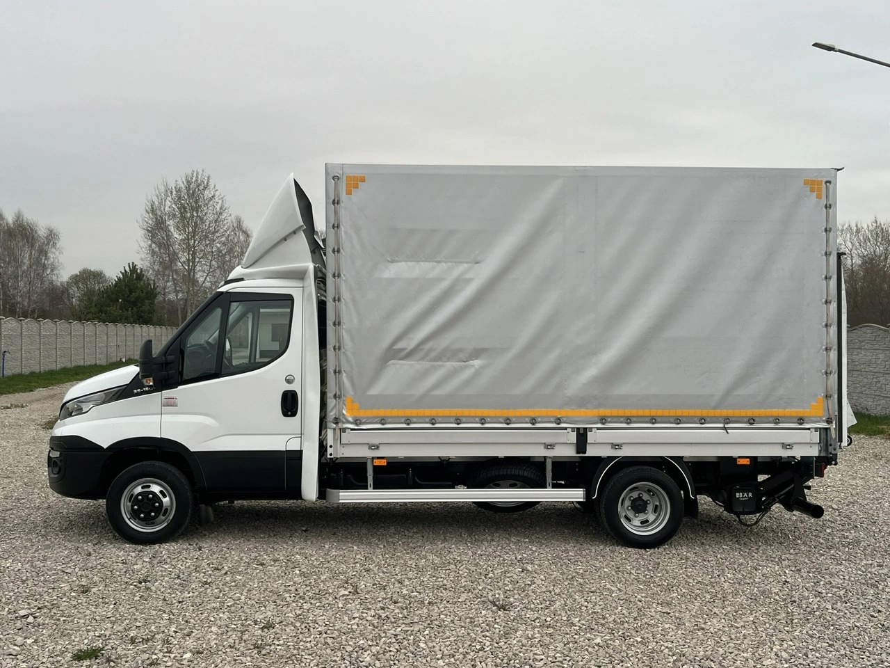 Iveco Daily - Zdjęcie 21