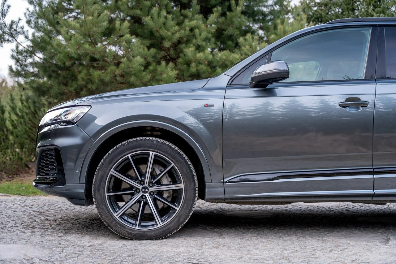 Audi Q7 - Zdjęcie 16