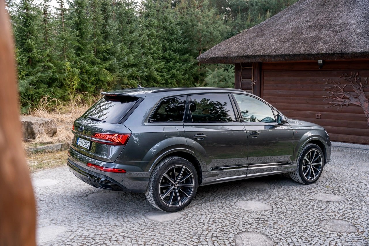 Audi Q7 - Zdjęcie 21