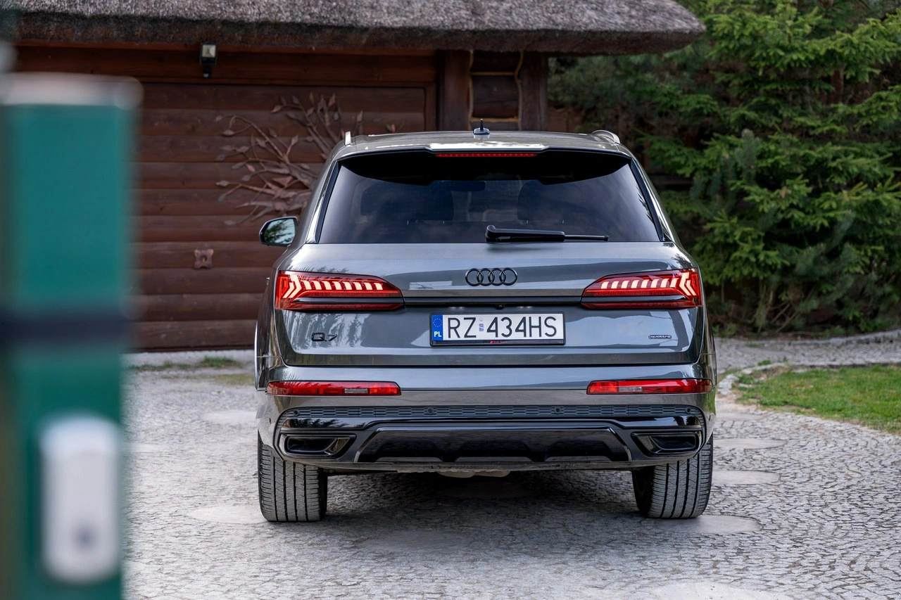 Audi Q7 - Zdjęcie 23