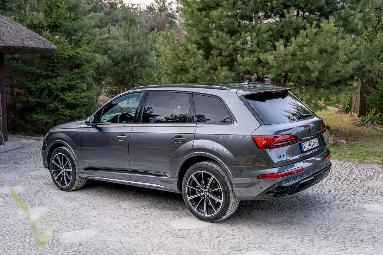 Audi Q7 - Zdjęcie 25