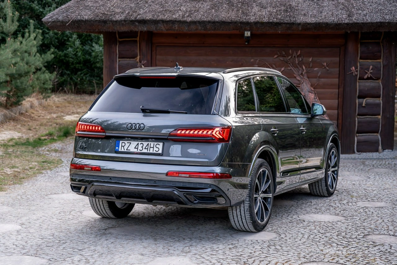 Audi Q7 - Zdjęcie 3