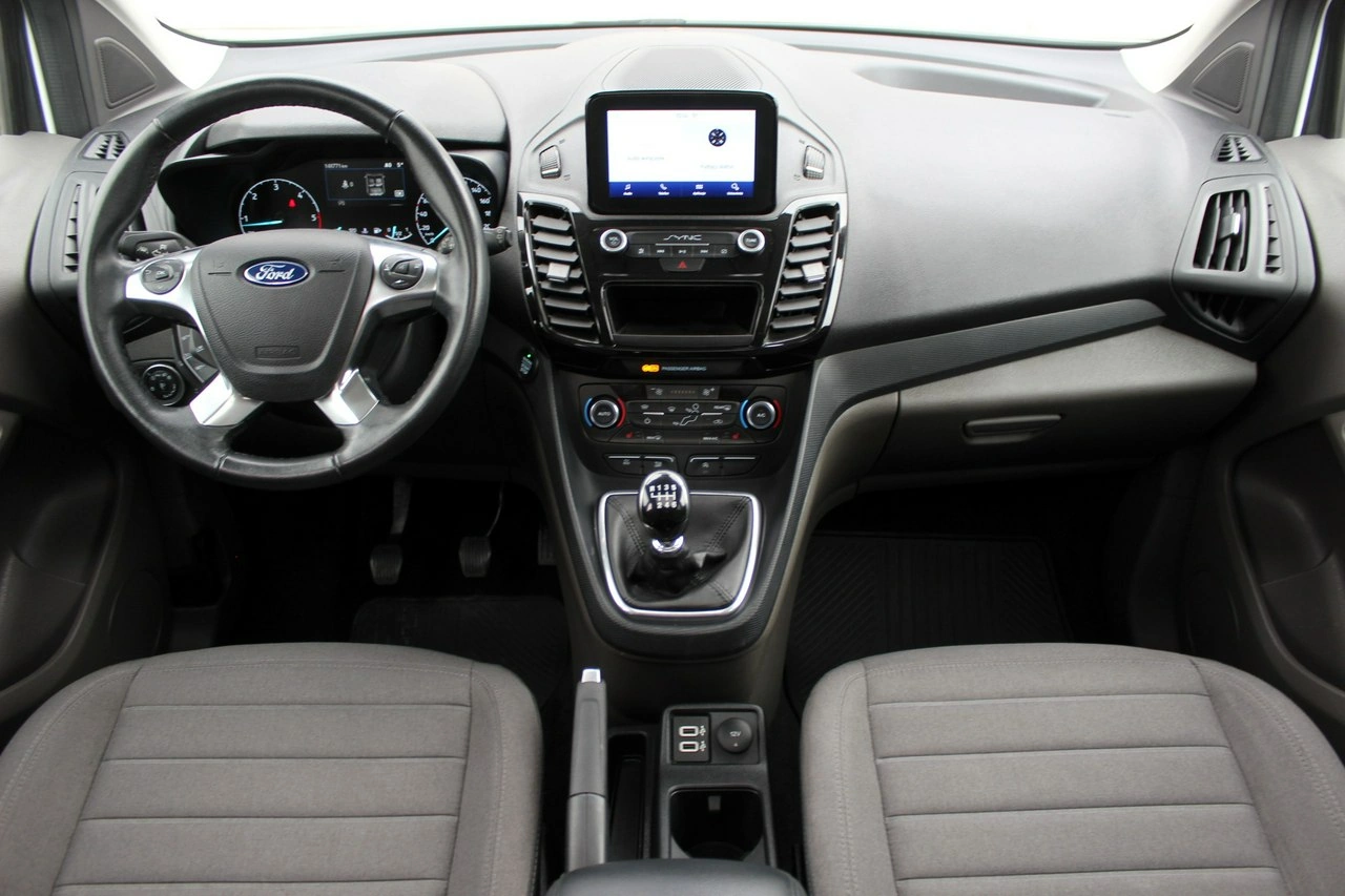 Ford Tourneo Connect - Zdjęcie 11
