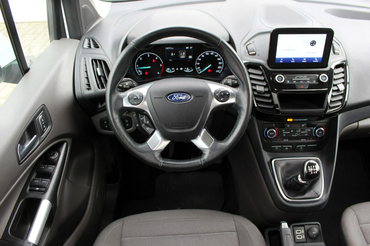 Ford Tourneo Connect - Zdjęcie 12