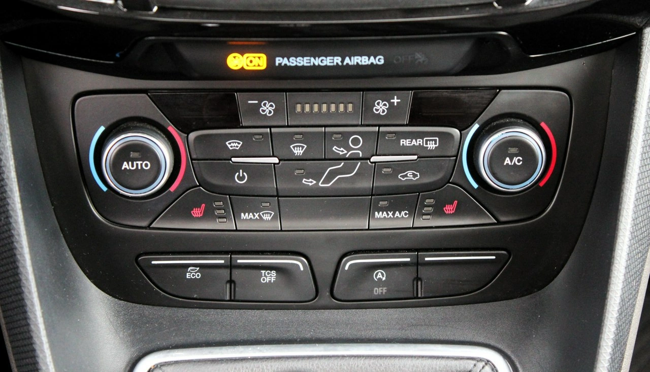 Ford Tourneo Connect - Zdjęcie 16