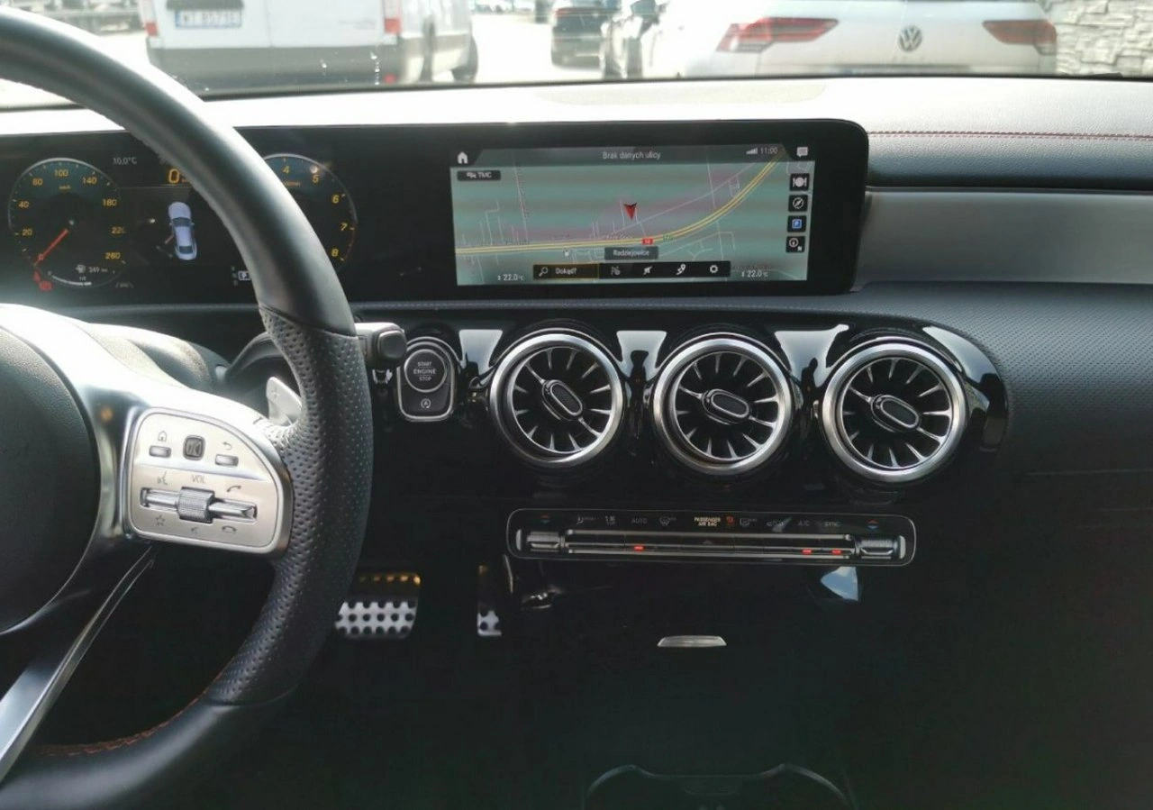 Mercedes CLA 200 - Zdjęcie 9