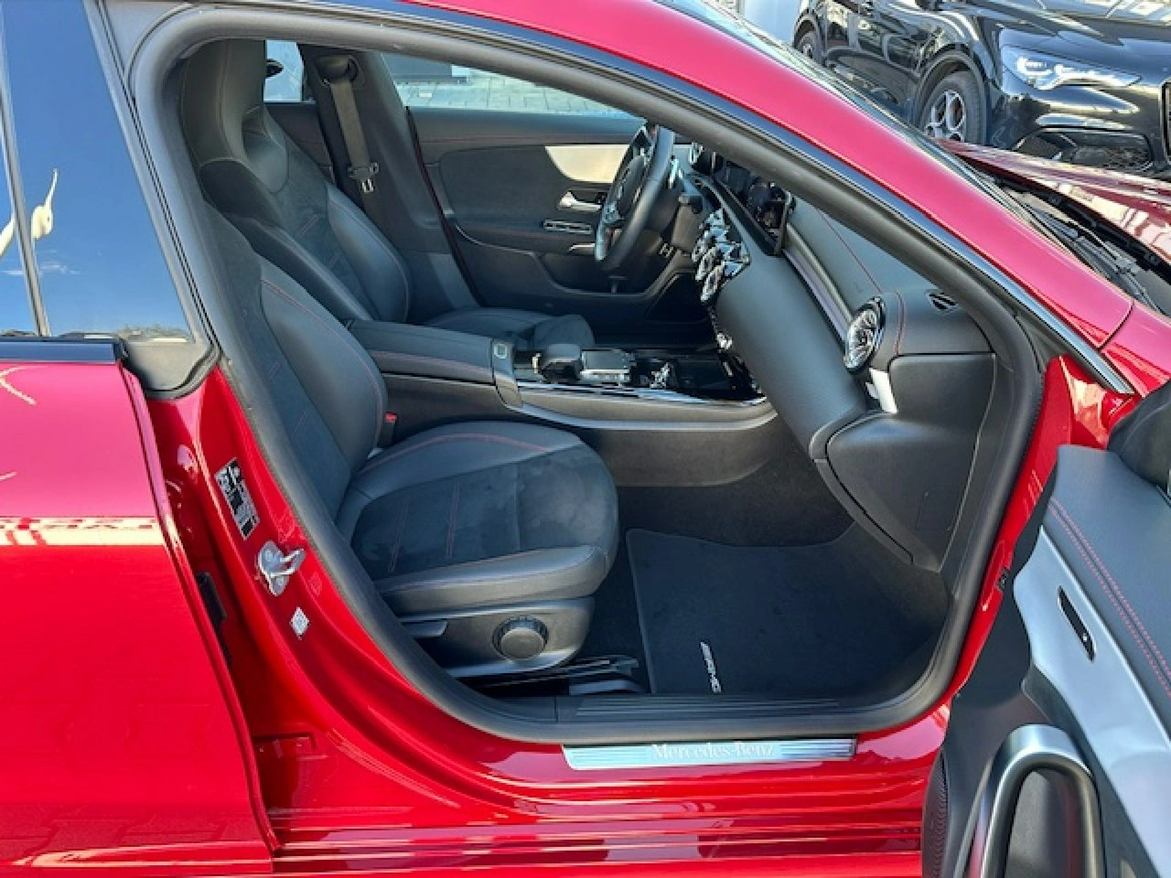 Mercedes CLA 200 - Zdjęcie 27