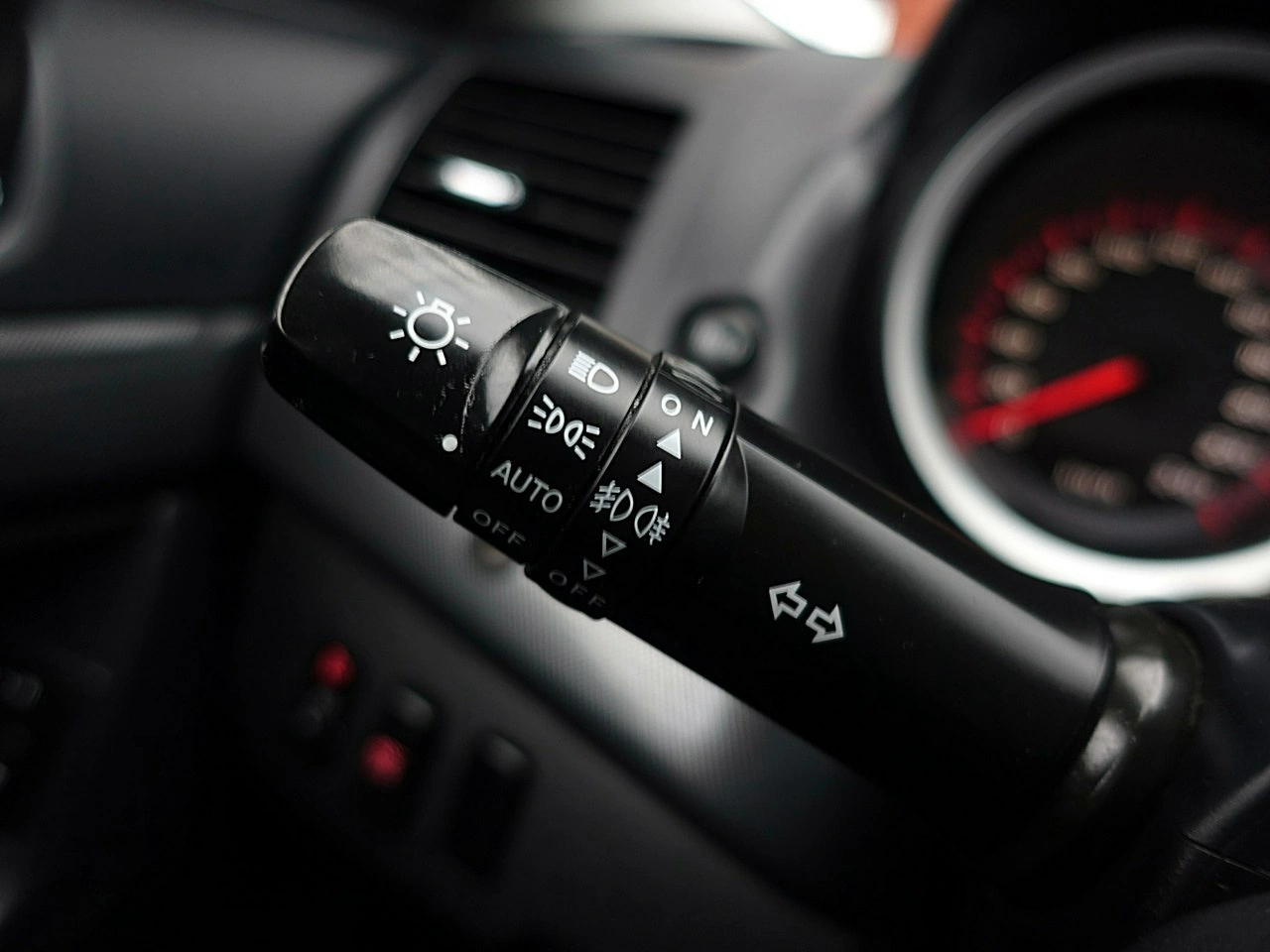 Mitsubishi Lancer - Zdjęcie 28