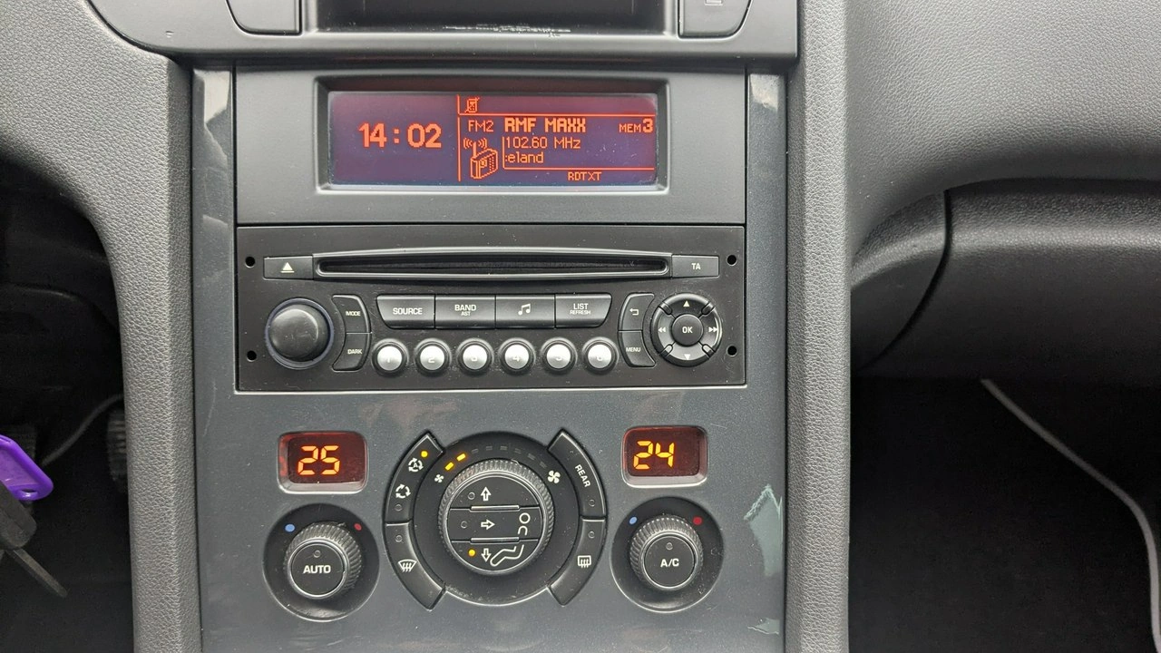 Peugeot 5008 - Zdjęcie 24