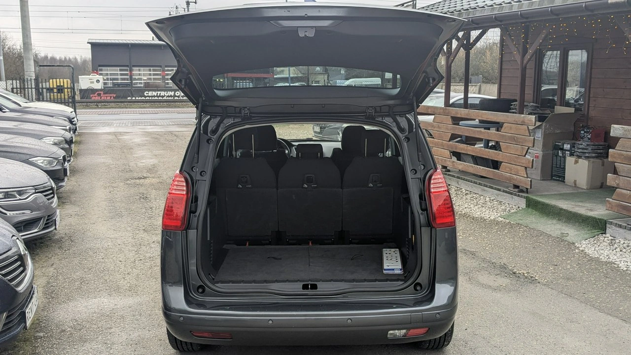 Peugeot 5008 - Zdjęcie 30