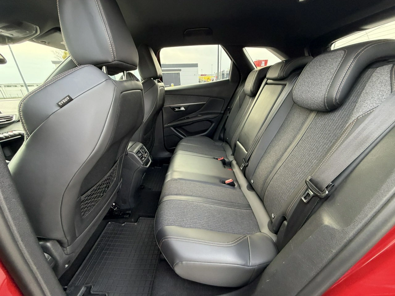 Peugeot 3008 - Zdjęcie 31