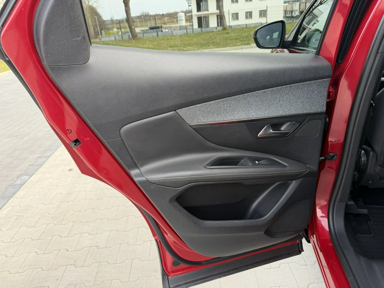 Peugeot 3008 - Zdjęcie 30