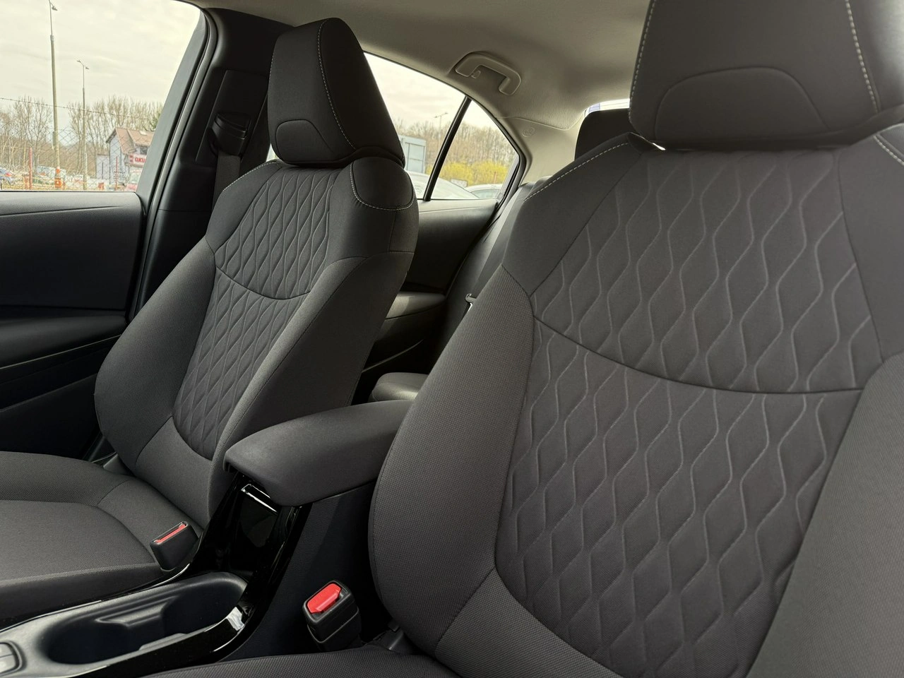 Toyota Corolla - Zdjęcie 9