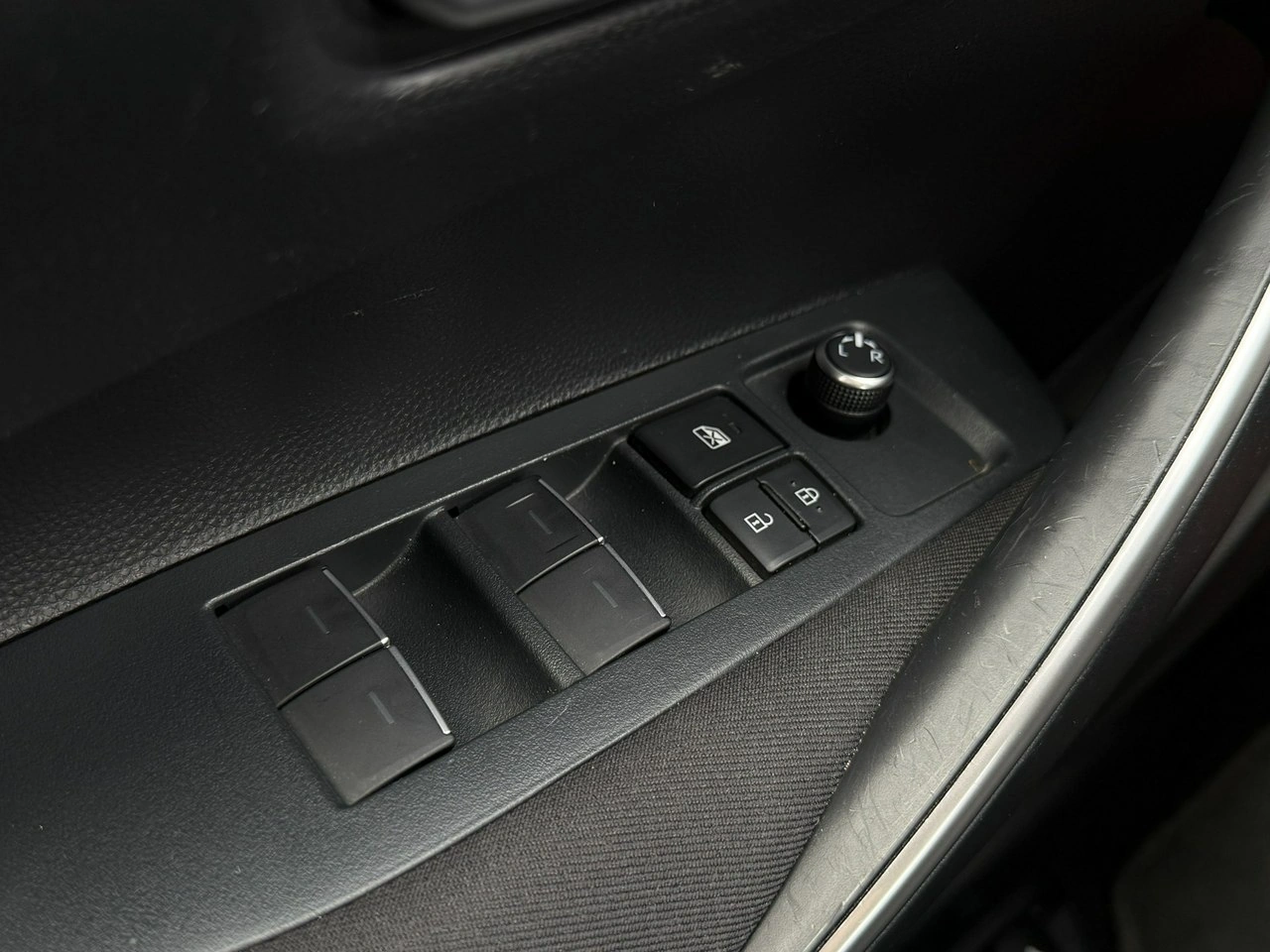 Toyota Corolla - Zdjęcie 27