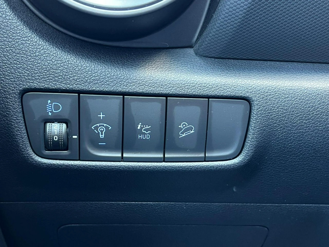 Hyundai Kona - Zdjęcie 18