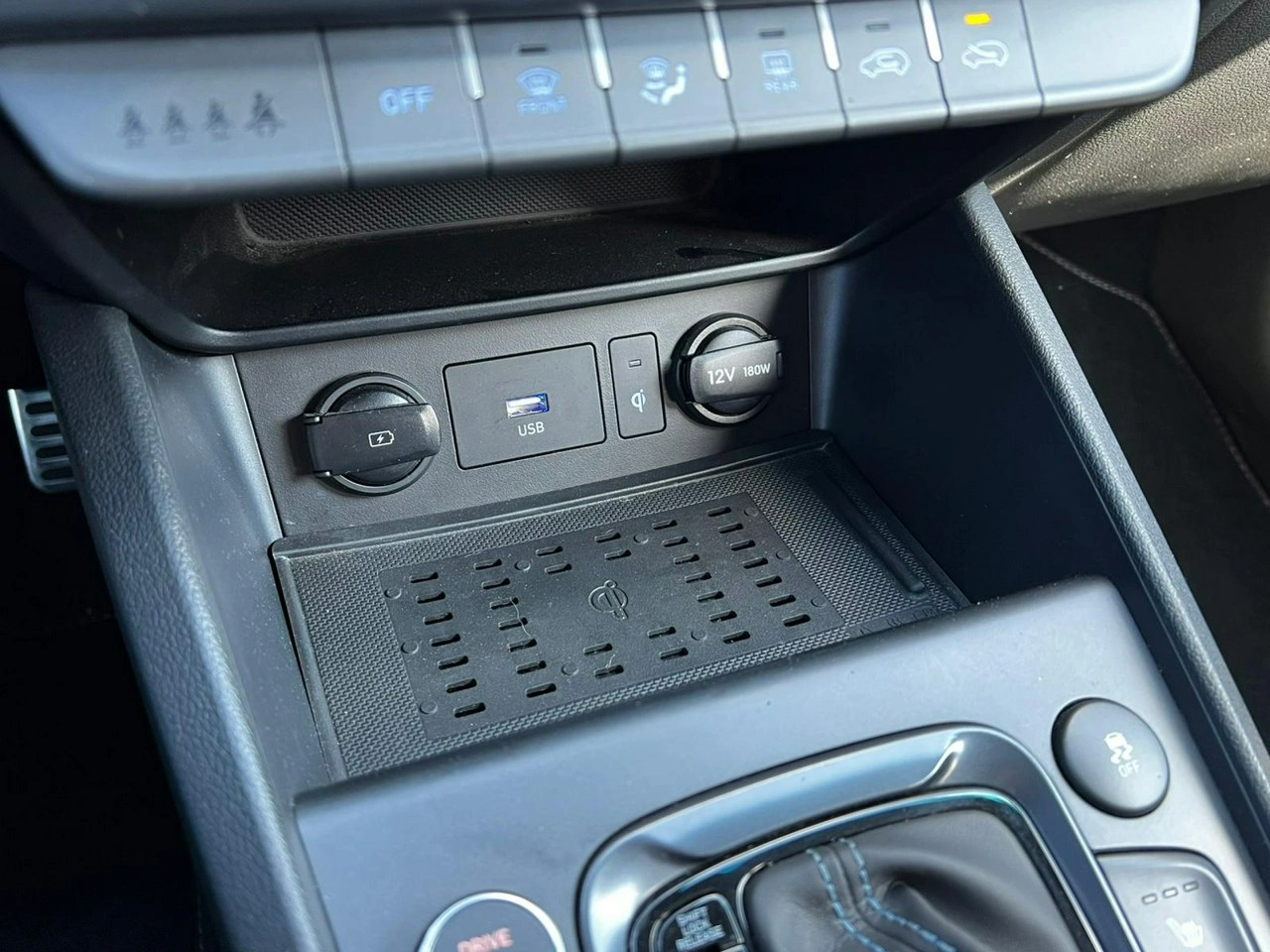 Hyundai Kona - Zdjęcie 20