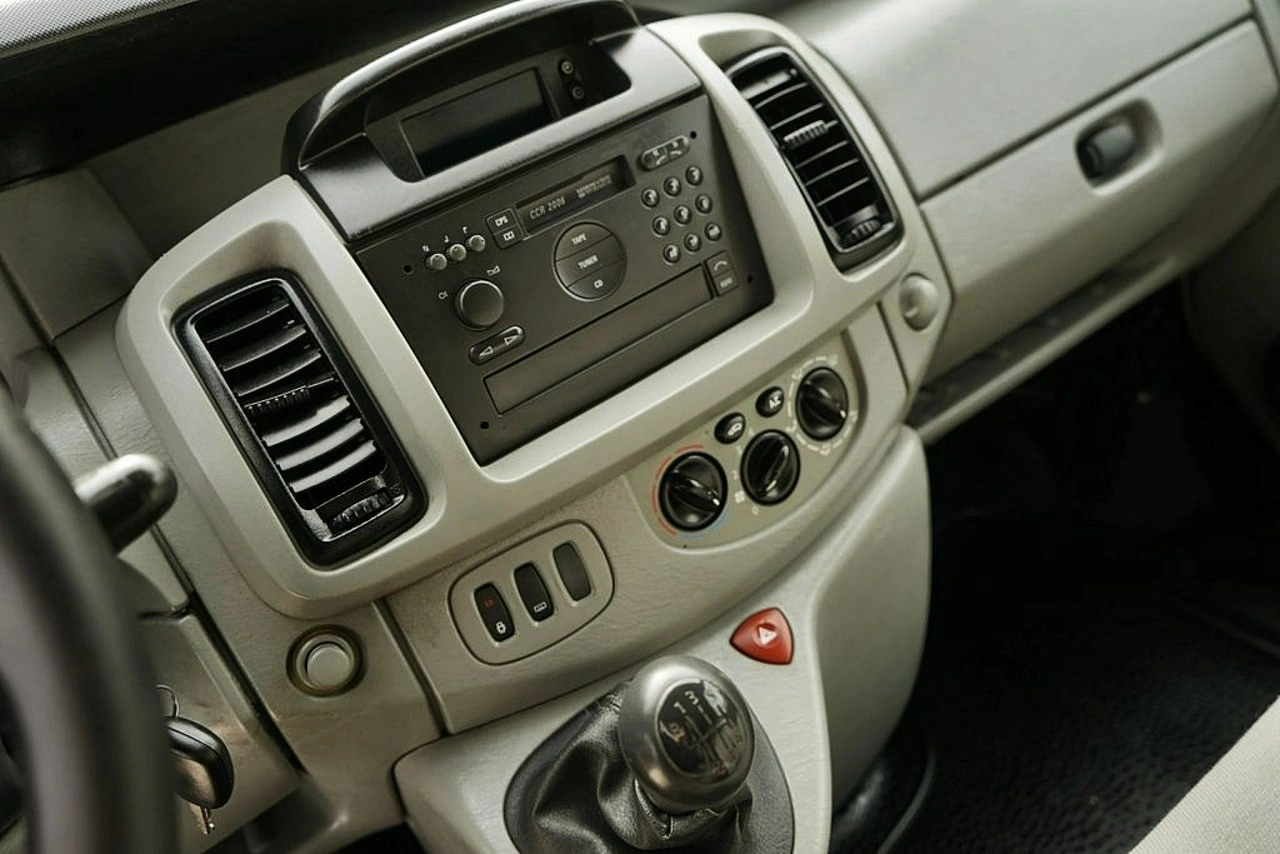 Opel Vivaro - Zdjęcie 18