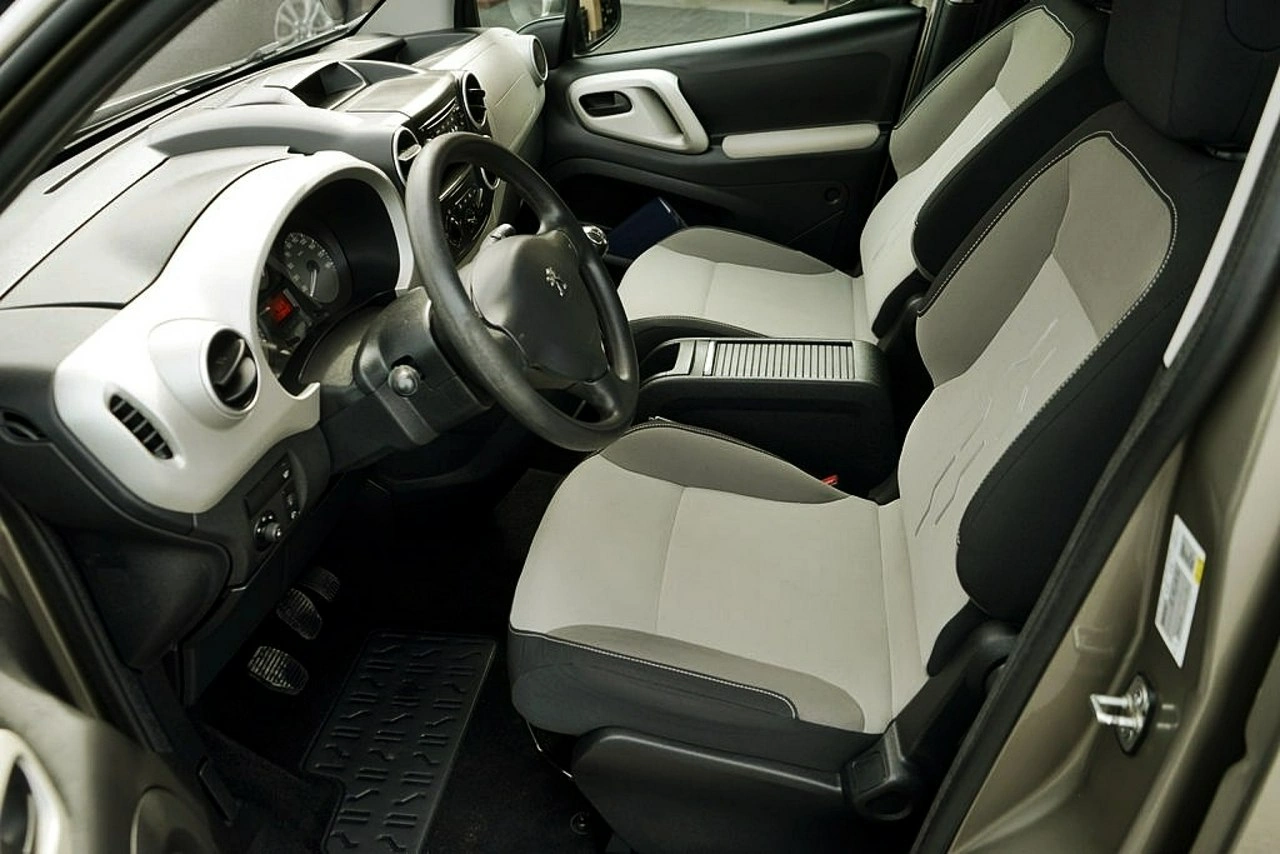 Peugeot Partner - Zdjęcie 11