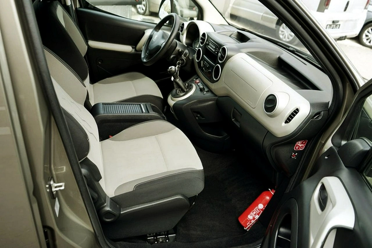 Peugeot Partner - Zdjęcie 12