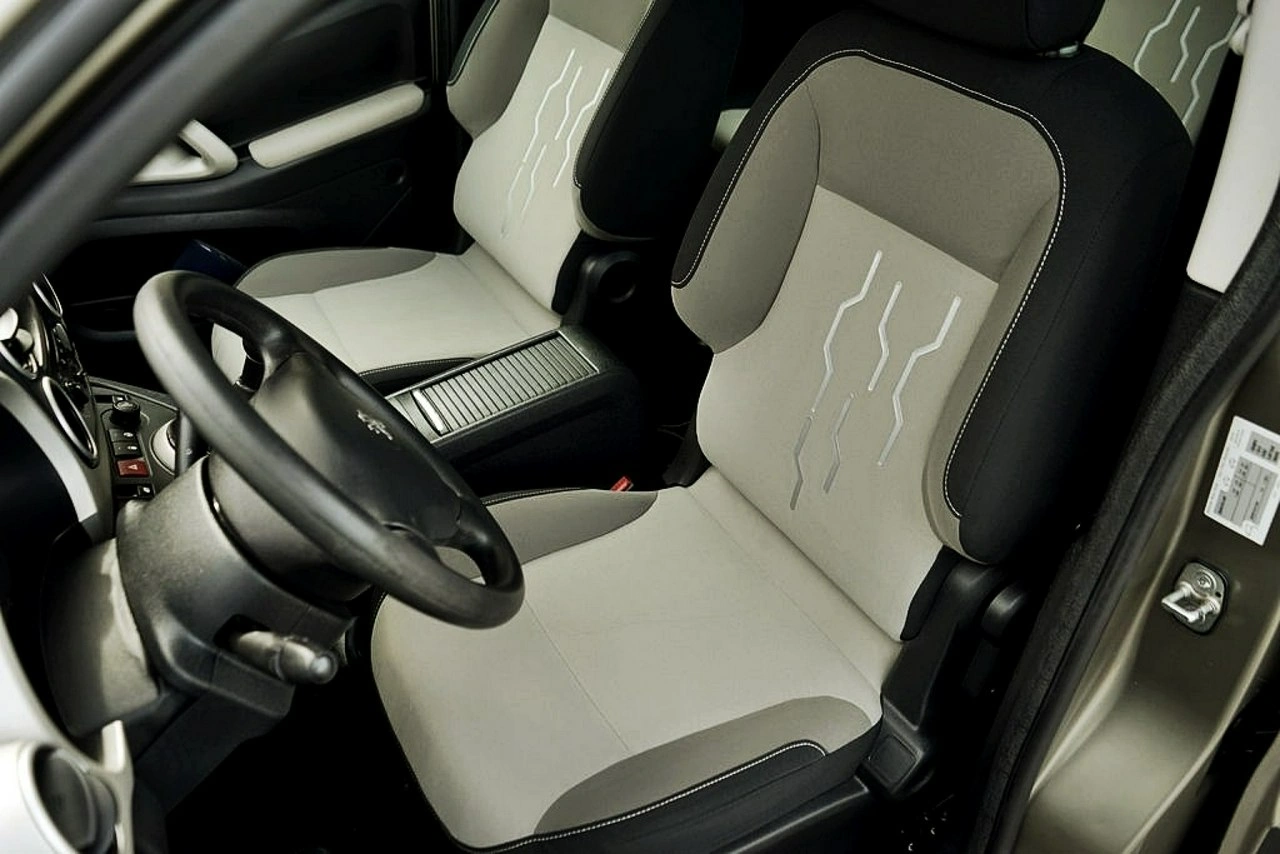 Peugeot Partner - Zdjęcie 13