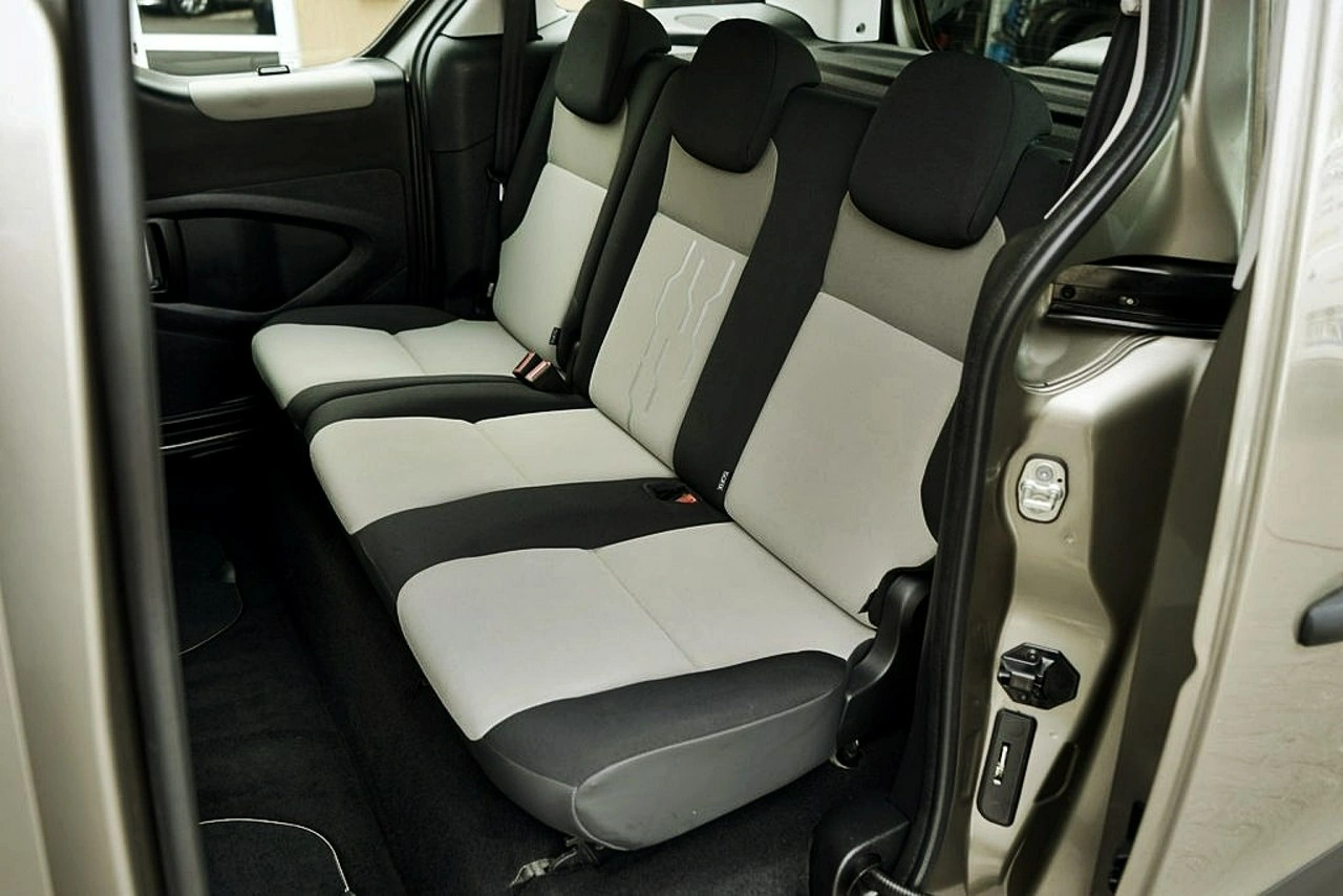 Peugeot Partner - Zdjęcie 15